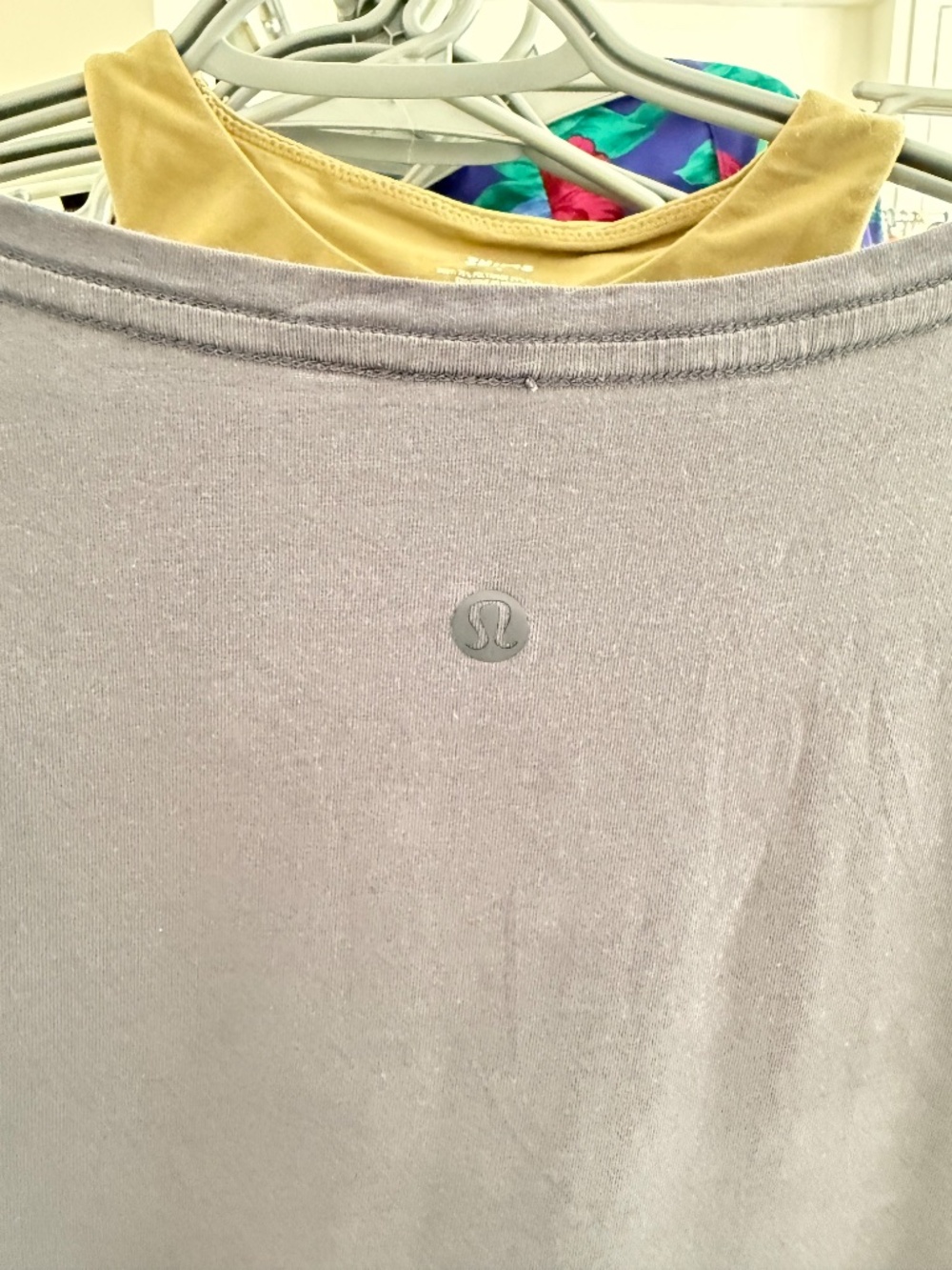 Lululemon | 4 | Love V-Neck T-Shirt | Stone - Picture 5 of 5